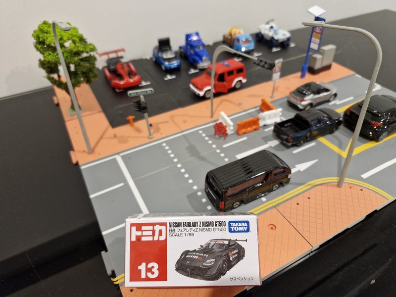 Tomica Nissan Fairlady Z Nismo GT500 Carousel 2