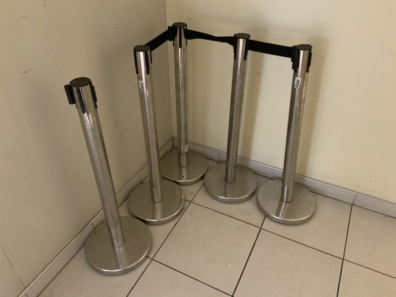 Crowd control Barriers x5 with extendable straps to connect Carousel 2