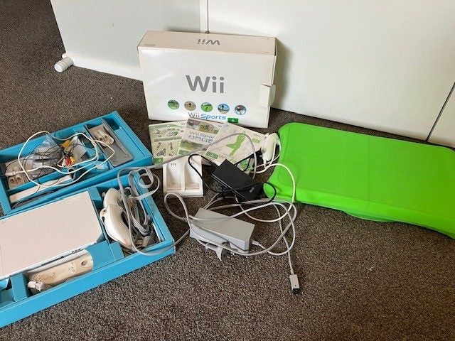 Full Wii set up as per photos with Wii fit and extras Carousel 3