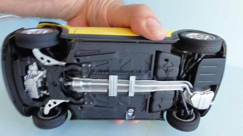 Millenium Mini Cooper Yellow/Black ~ AutoArt 1/18 Carousel 15