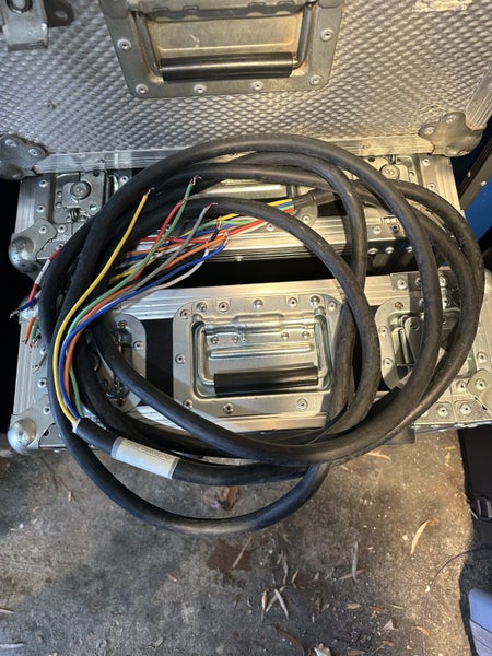 8 Channel Audio Cable Carousel 1