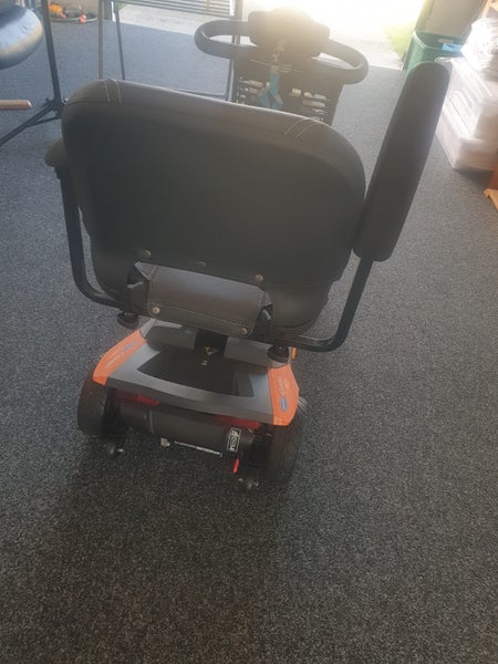 Invacare Colibri Mobility Scooter Almost Brand New Carousel 3