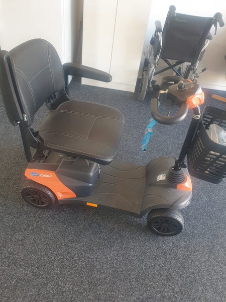 Invacare Colibri Mobility Scooter Almost Brand New Carousel 1