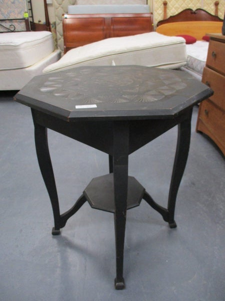 2842 ANTIQUE CHIP CARVED TABLE Carousel 3
