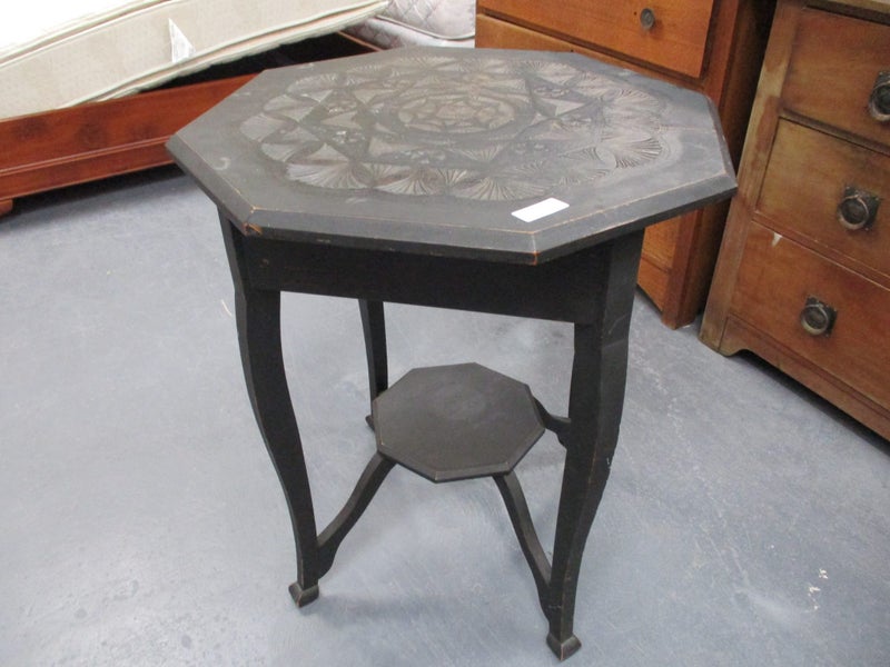 2842 ANTIQUE CHIP CARVED TABLE Carousel 1