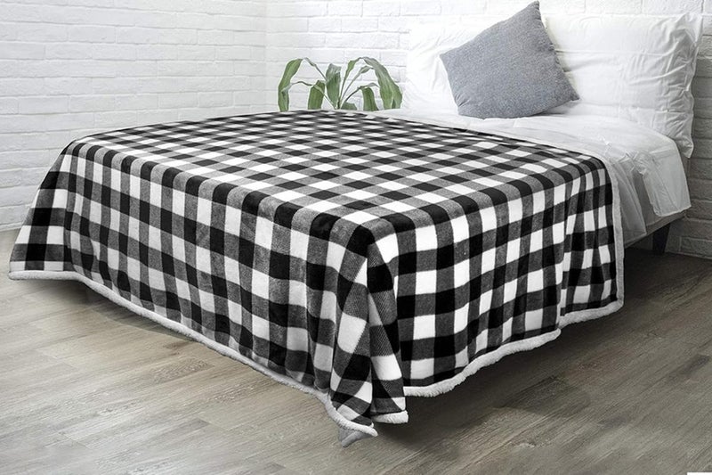 Flannel Fleece Sherpa Backed Reversible Throw Blanket Bedding For Couch Bed-Blac Carousel 2