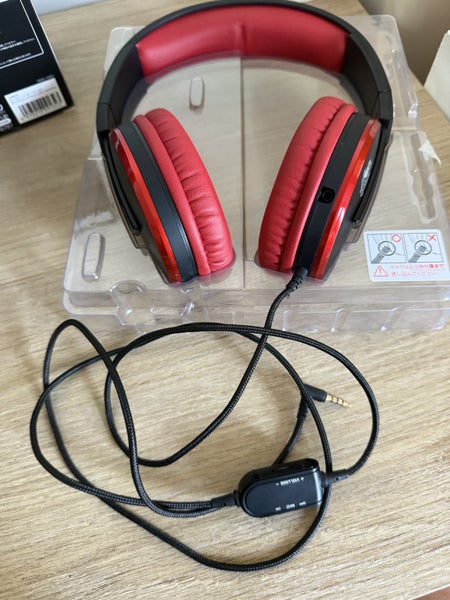 Monster Hunter World - Original Headset Carousel 7