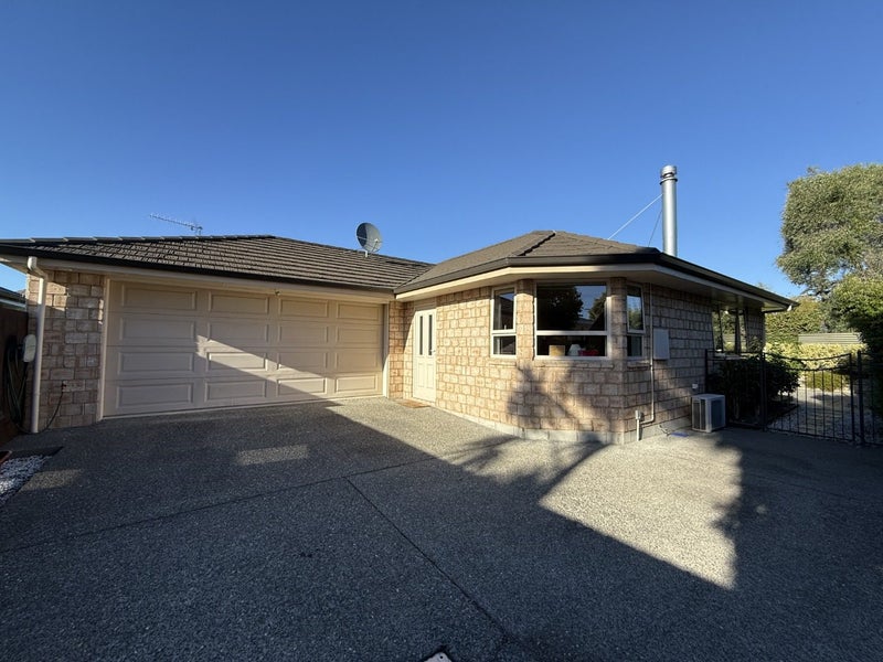 Image 1 of 18