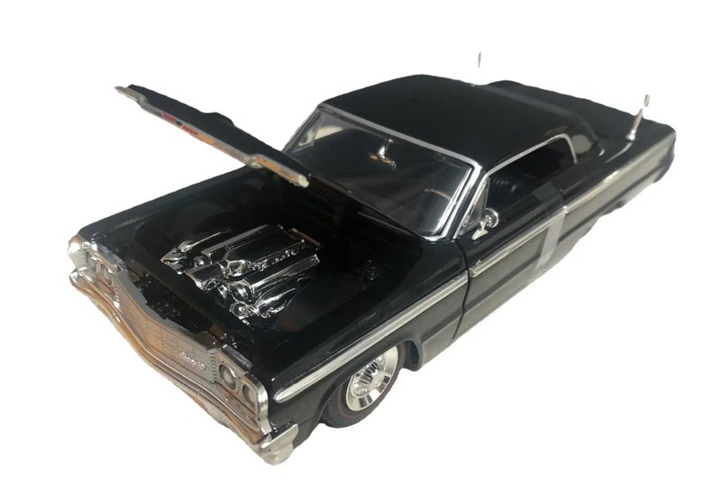 1:24 Scale Vintage Old 1964 Chevrolet IMPALA Chevy Carousel 14