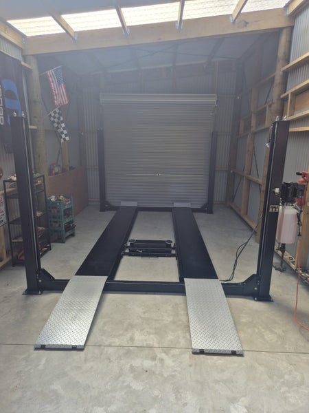 4 Post Commercial Lift Hoist - 4000kg SL401P Carousel 11