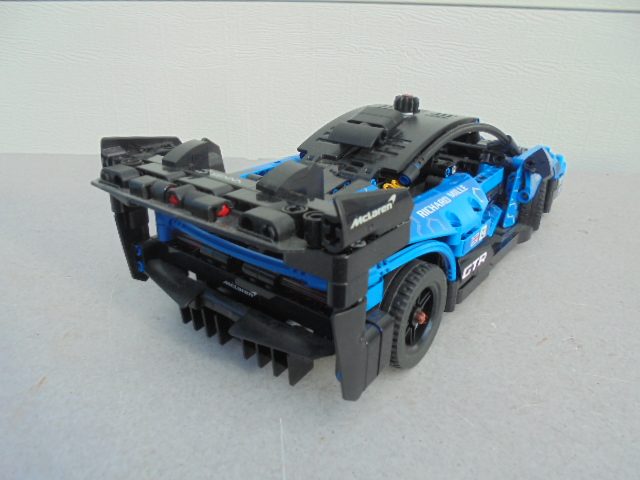 +-+- LEGO - McLAREN SENNA - 42123 -+-+ Carousel 3