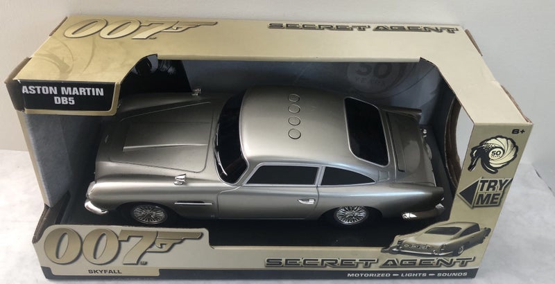 Aston Martin - 007 DB5 Carousel 1