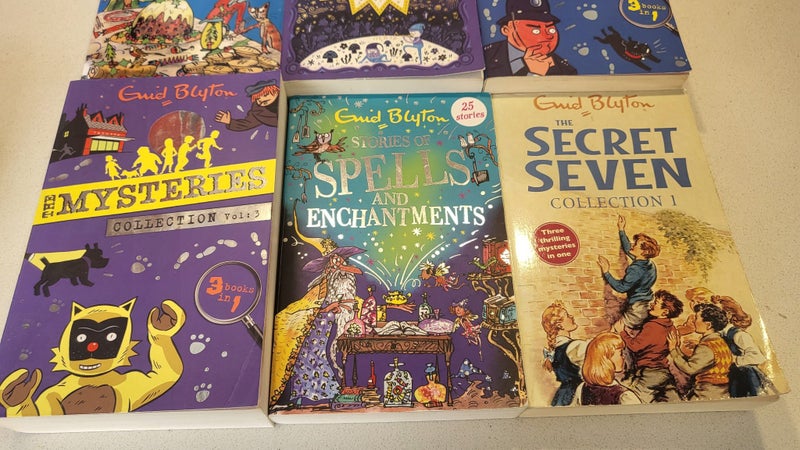 ENID BLYTON BOOKS - CHOOSE 2 BOOKS FROM THE PHOTO'S Carousel 6
