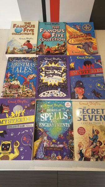 ENID BLYTON BOOKS - CHOOSE 2 BOOKS FROM THE PHOTO'S Carousel 1