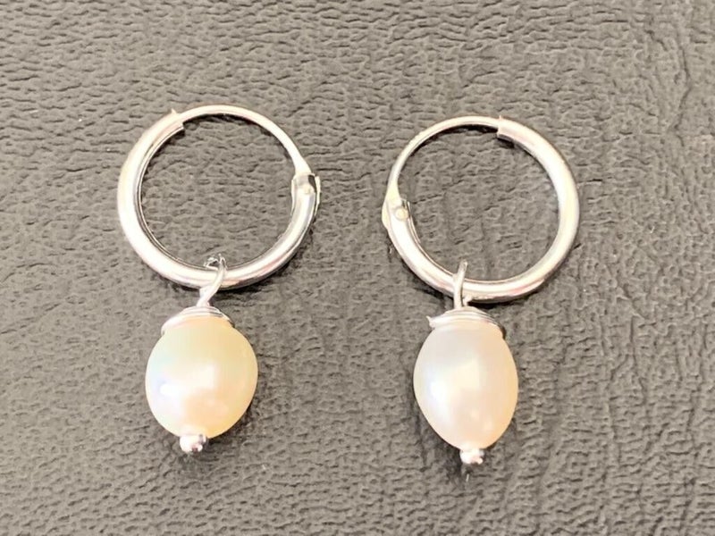 925 Sterling Silver White Freshwater Pearl Sleeper Huggies Hoop Earrings Small Carousel 2