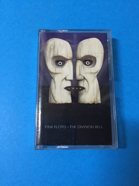 Pink Floyd: The Division Bell (Cassette) Carousel 1