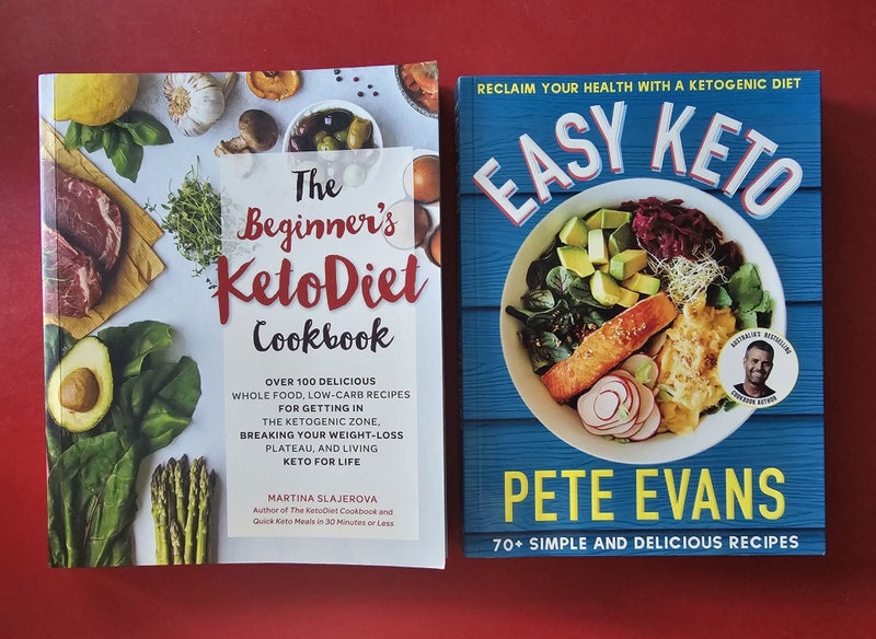 X2 Keto Cookbooks - The Beginner's KetoDiet Cookbook + Easy Keto [Two Books] Carousel 1
