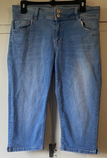 $1Res LTB Jeans 3/4s Sz31 Made In Turkey Carousel 1