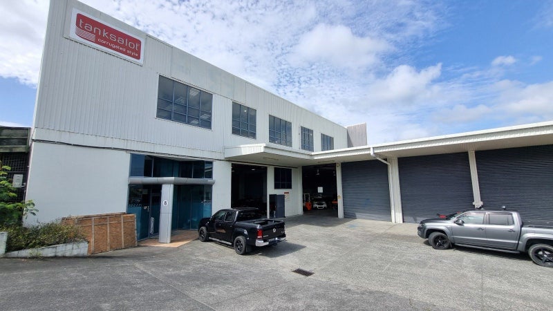 Image 1 of 6