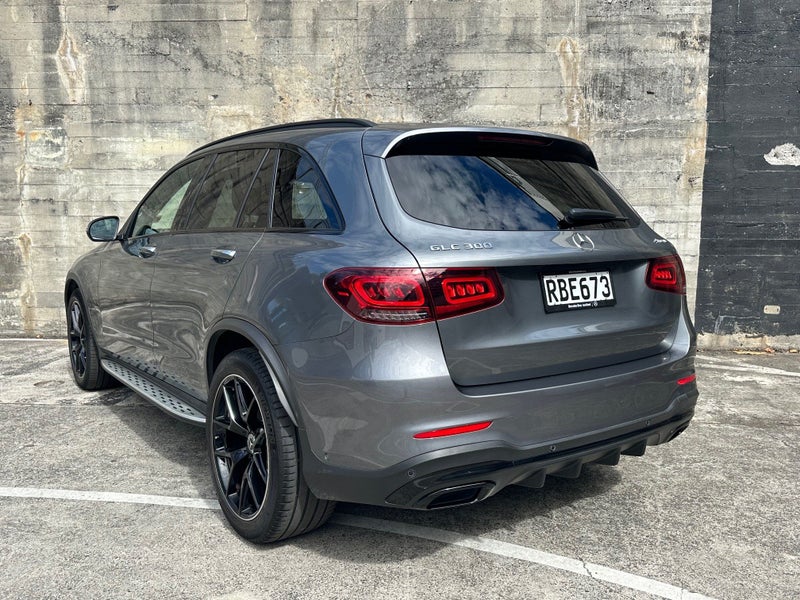 2022 Mercedes-Benz GLC 300 300 2.0P/4WD/9AT62854324814595114