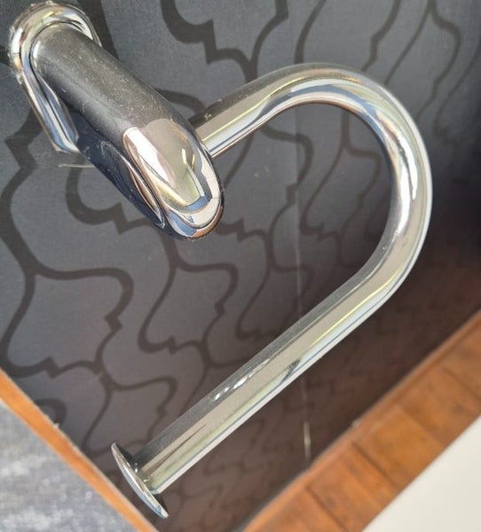 Toilet Roll Holder Chrome Carousel 1