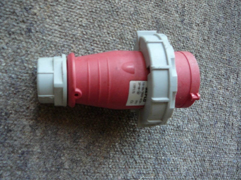 Three phase 16amp 5pin plug 16-6H Carousel 1