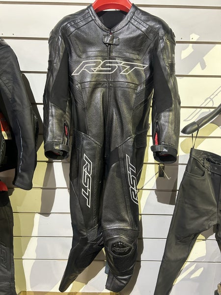 RST Tractech evo-r one piece suit Carousel 1