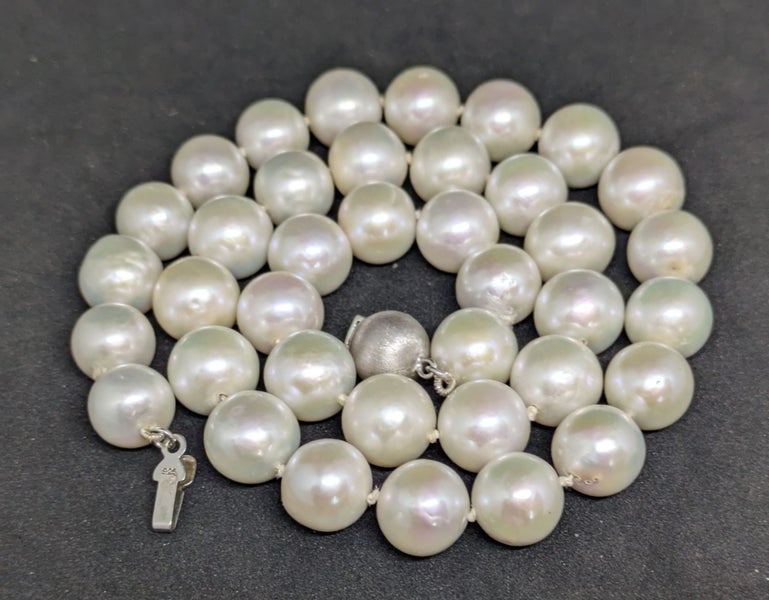 10mm Round White Freshwater Pearl Necklace 42cms Carousel 1