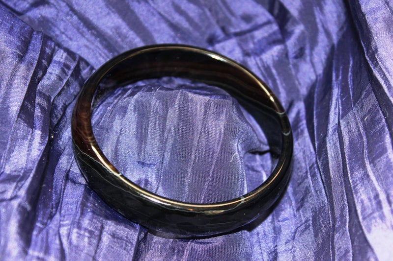 Onyx Bangle Carousel 2