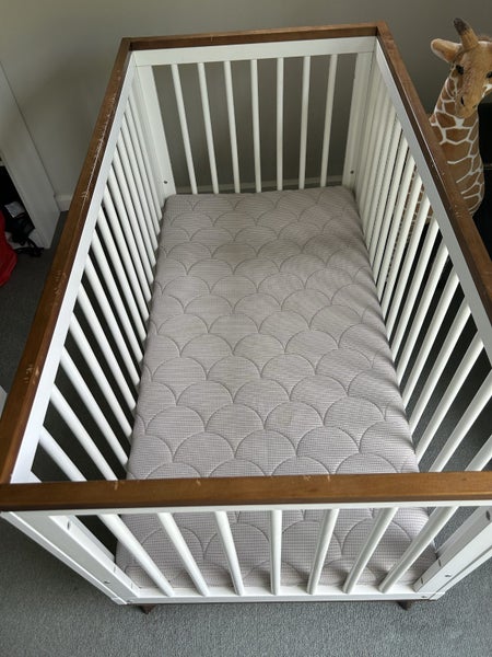 Growbright Airnest mattress and cot Carousel 2