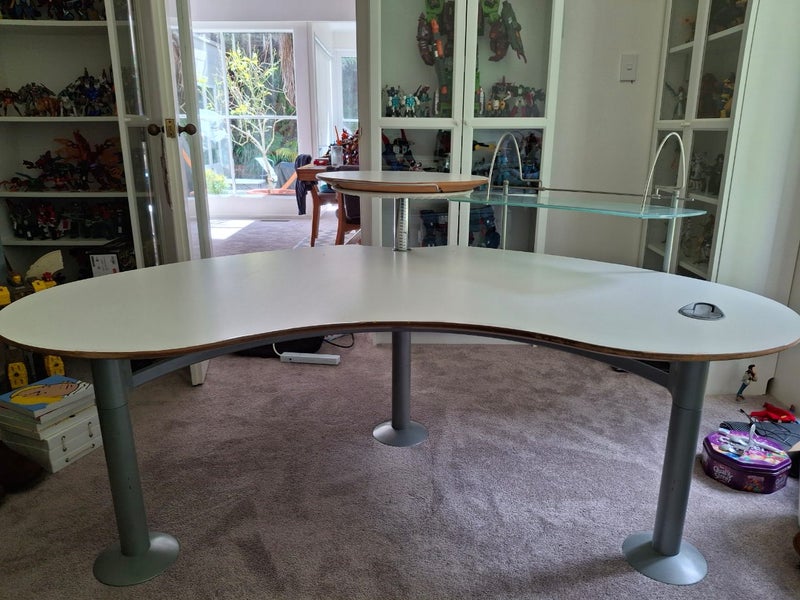 $1 RESERVE!! Formway Computer Adjustable table Carousel 1