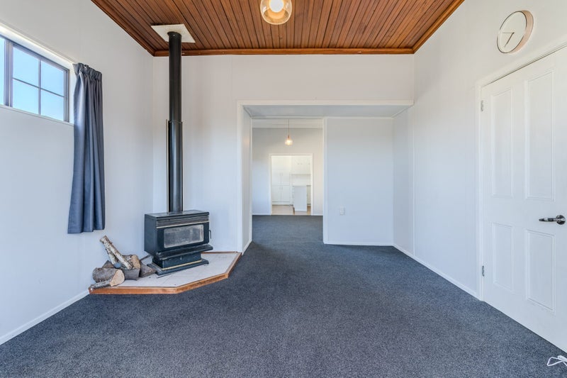 Image 3 of 20