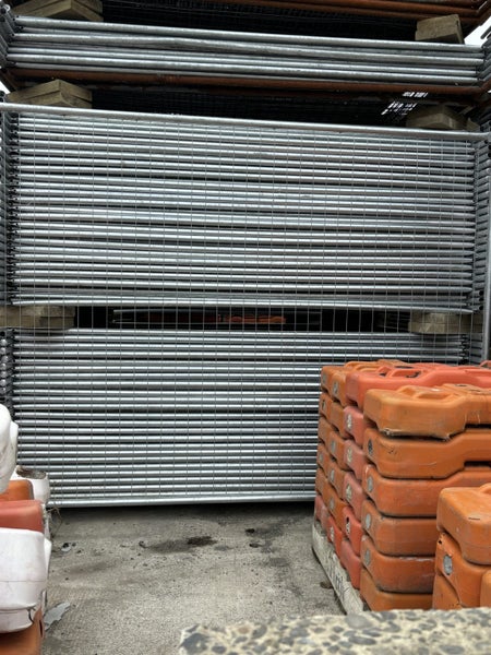 Temporary Fence Pannel + Foot + Clamp Carousel 4