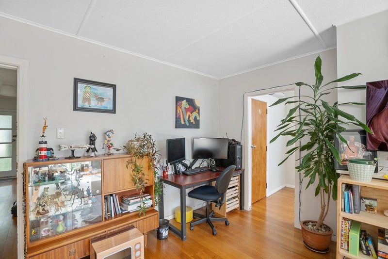 Image 2 of 15