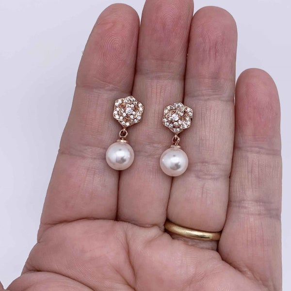 Rose Gold Pearl Drop Earring "Rosalie" Carousel 2