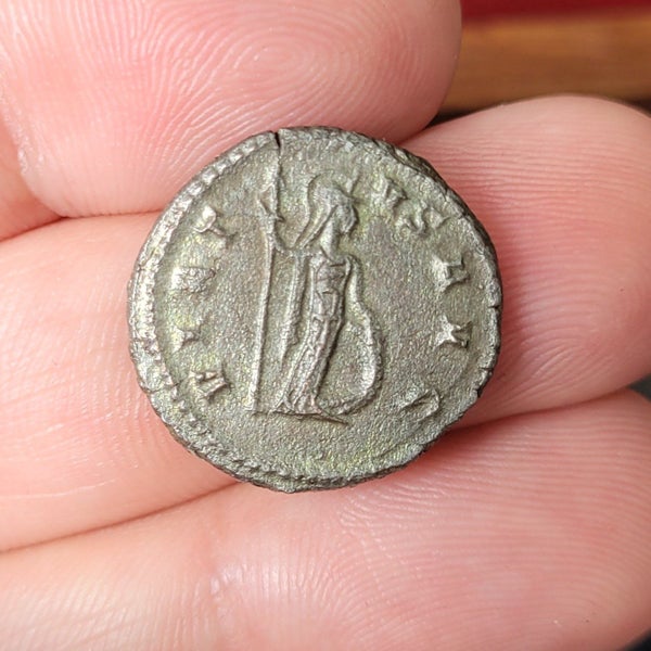 Claudius II Gothicus Antoninianus. 268 - 270 AD. RIC 1027 Carousel 2
