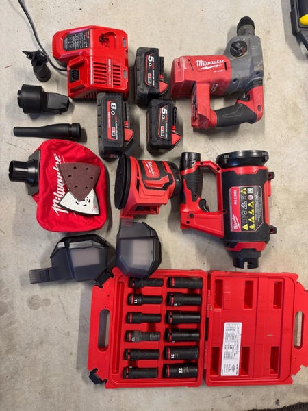 For Sale: Milwaukee Tool Set – Mostly Brand New Carousel 2