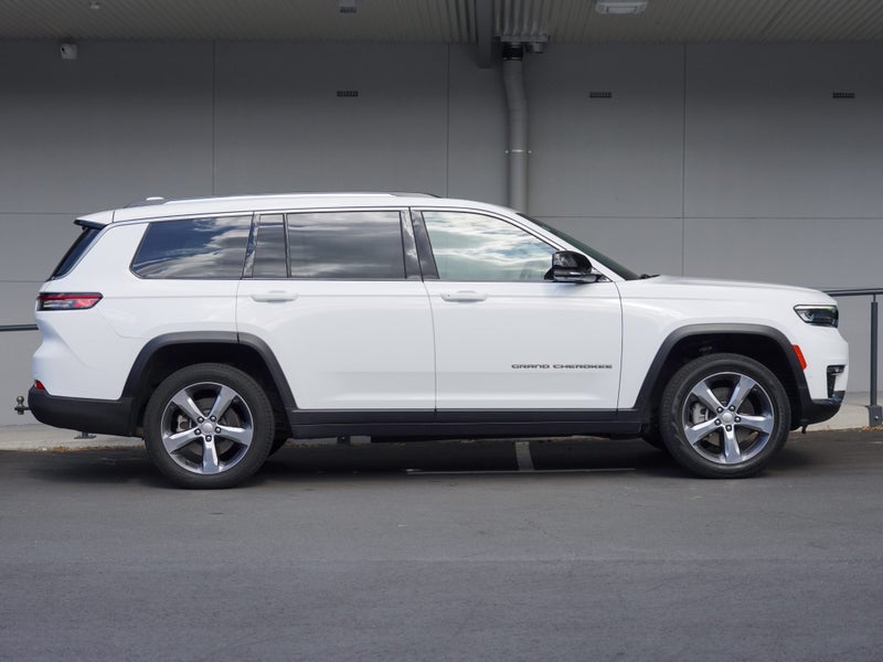 2022 Jeep Grand Cherokee L Limited 3.6P 4WD 8A...62866856317955112