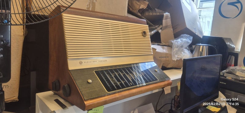 PYE 10-band tube old-fashioned large radio Carousel 2
