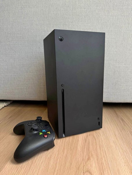 Xbox series x console Carousel 1
