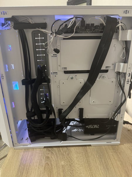 Gaming PC Carousel 4