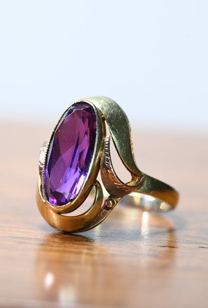 Amethyst Ring 14kt Gold Art Noveau Carousel 2