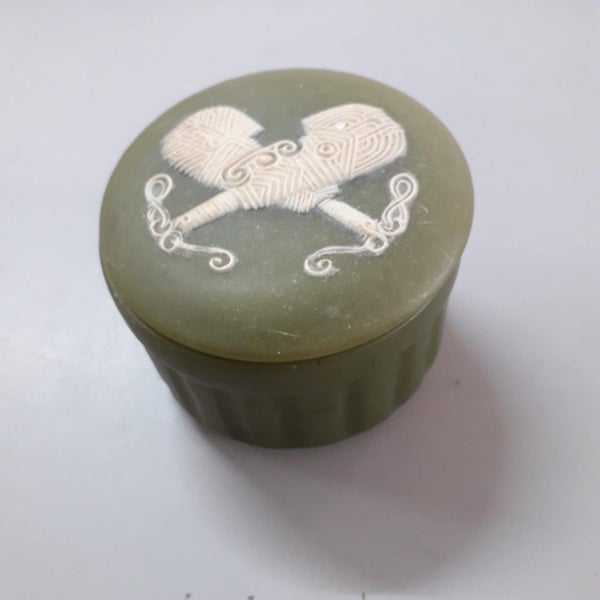 Kotahu cultured stone NZ knick knack holder Carousel 1