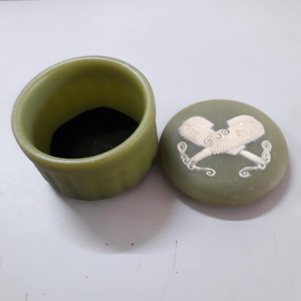 Kotahu cultured stone NZ knick knack holder Carousel 2