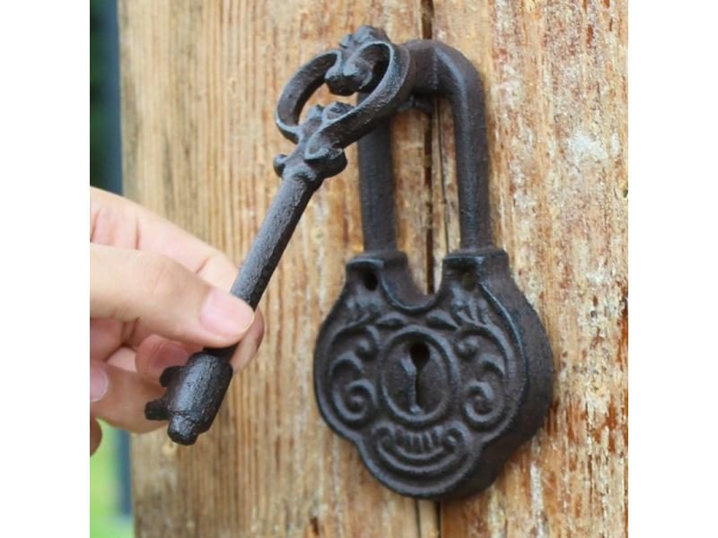 2 Piece Cast Iron Door Knocker With Handle Key Design Wrought Iron Doorknocker Carousel 1