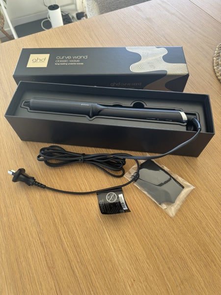 GHD Classic wave curve wand **Brand new unused!** Carousel 1
