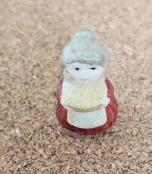 Miniature Christmas Decoration, Cook or Maid Carousel 2