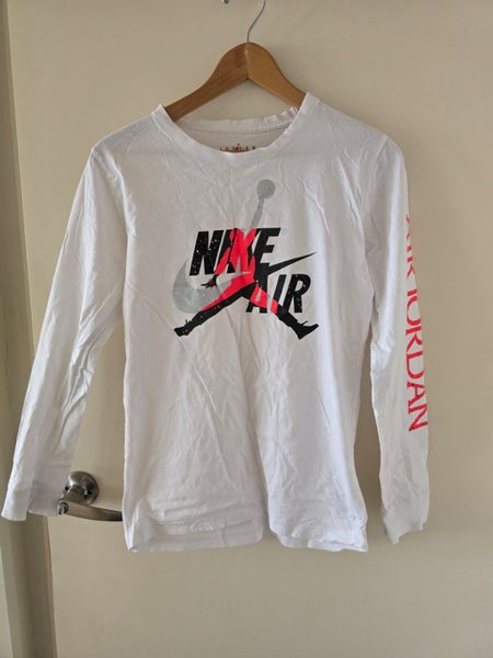 Jordan Long Sleeve Carousel 1