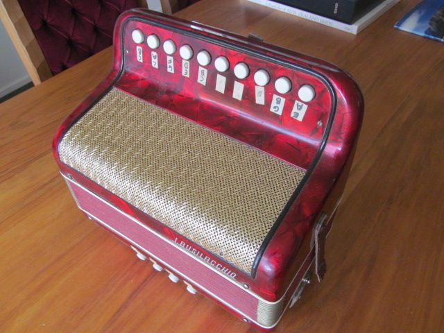 Busilacchio Miniature Keyboard Accordion for kids, Portable and Durable, red. Carousel 2