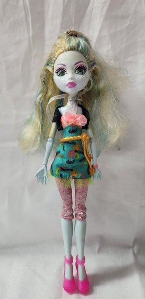 Monster High - Lagoona Blue Picture Day Doll Carousel 1